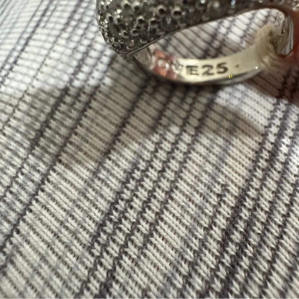 Nove25 Square Signet Brillanti Zircon Ring